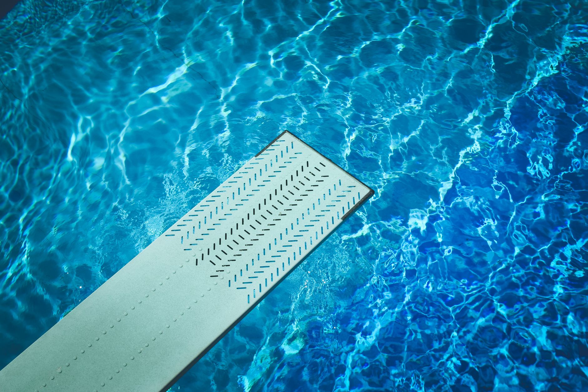 Systeme de filtration et pompe de piscine