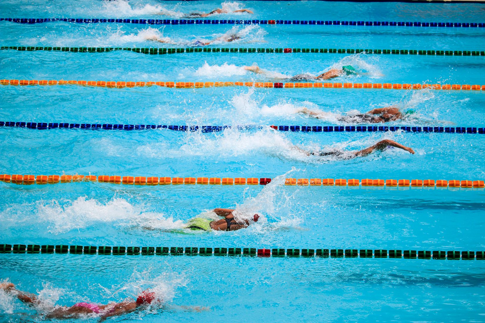Piscine exterieure avec eau traitee au chlore
